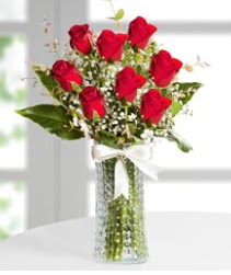 7 Adet vazoda kırmızı gül sevgiliye özel  İzmir Konak çiçek mağazası , çiçekçi adresleri 
